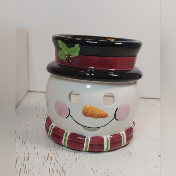 Waxcessories Other - Waxcessories Vintage 2000 Ceramic Simmer Pot Frosty Christmas Snowman Tealight